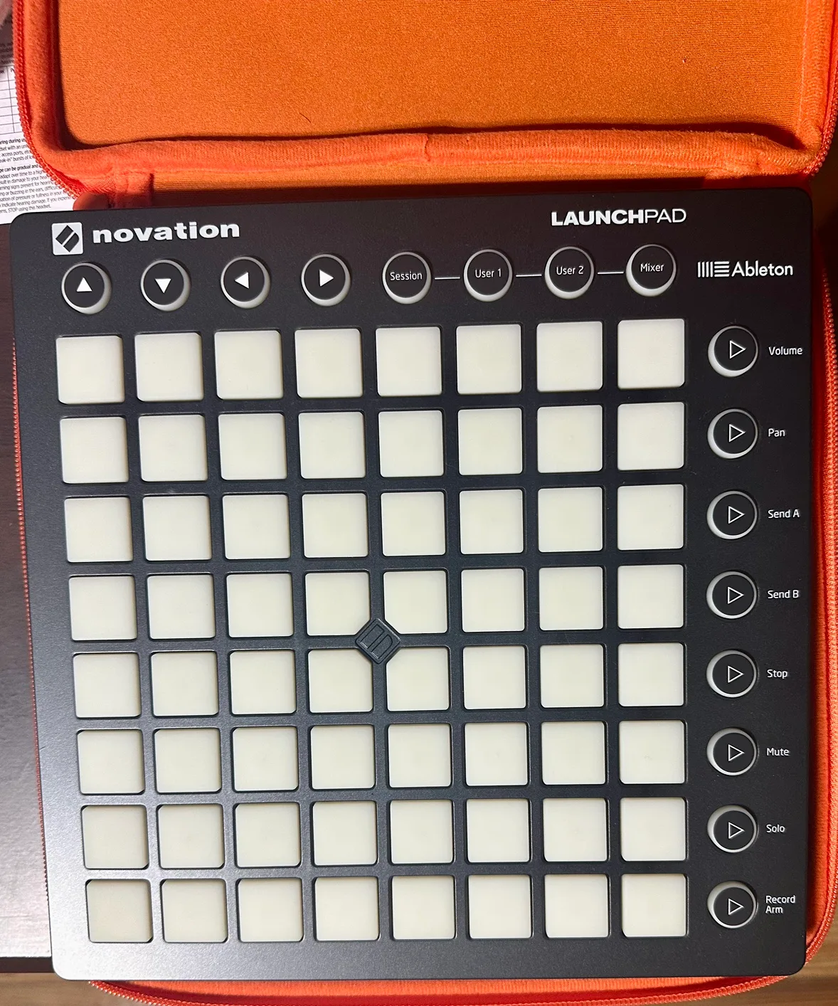 런치패드 MK2 팝니다