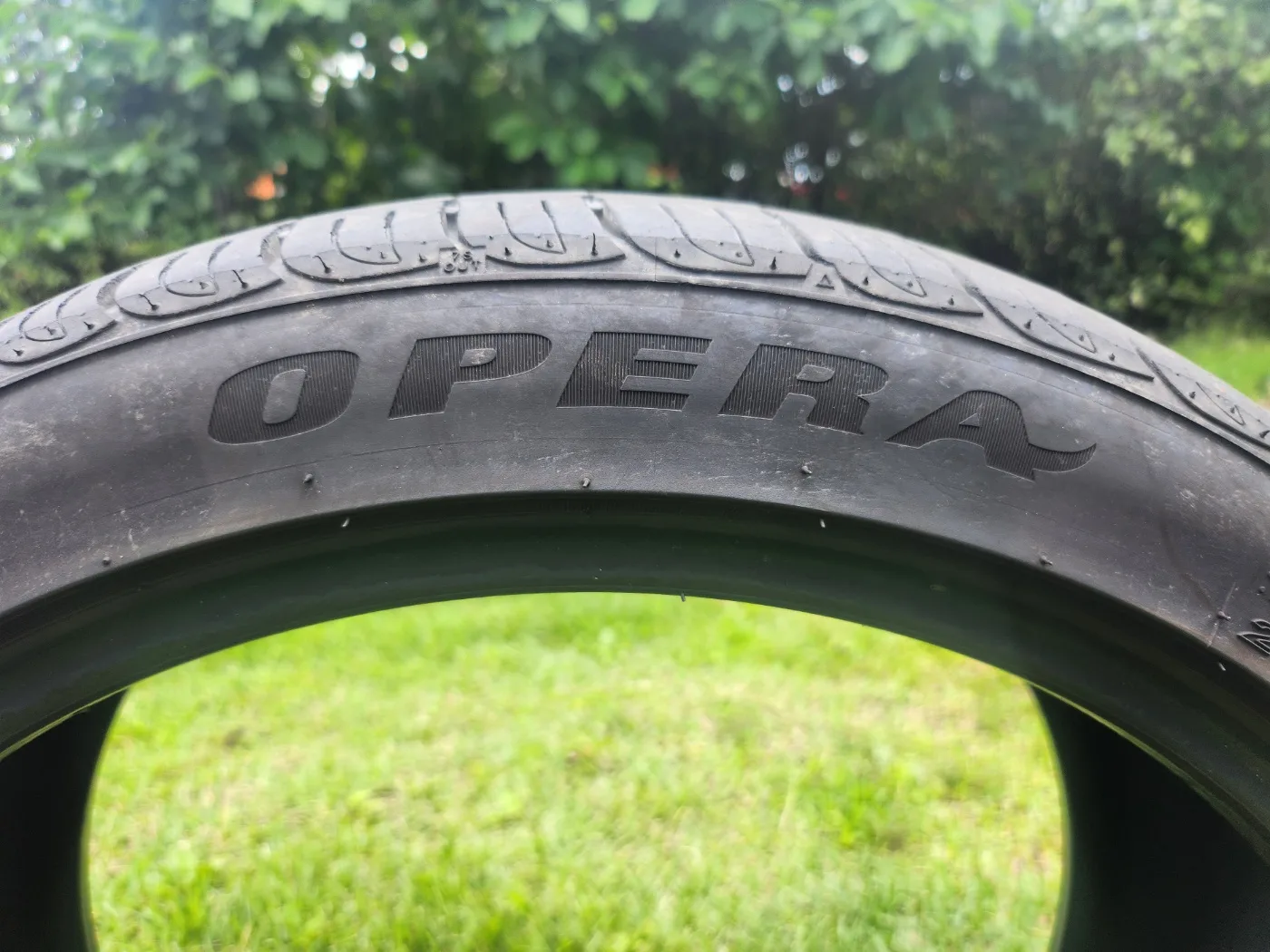 넥센 오페라 225 40 18 타이어 중고 한짝 팝니다.