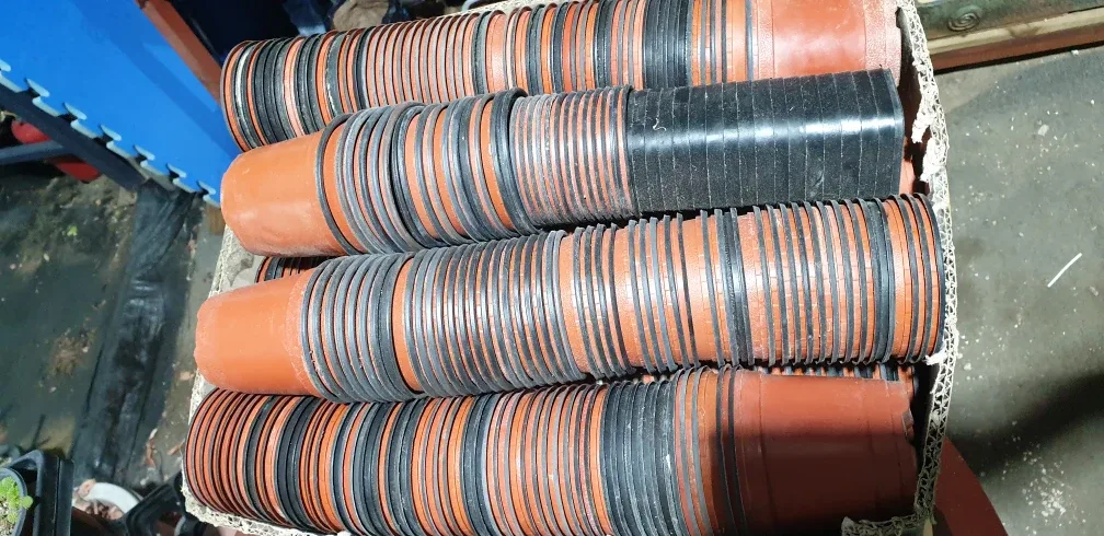 농장에서 쓰는 화분