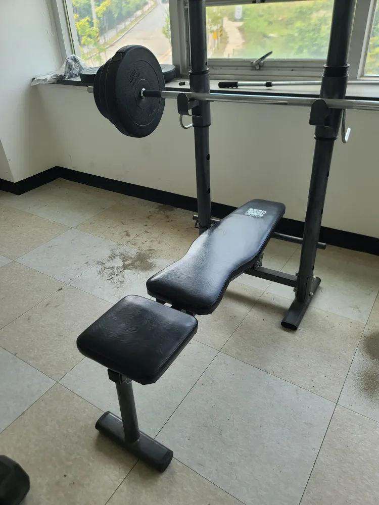 벤치프레스+바 판매합니다.