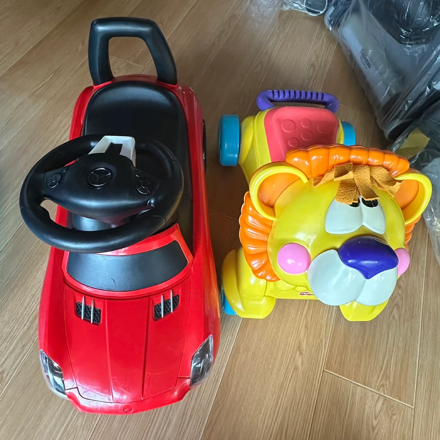 아기 자동차 나눔합니다.