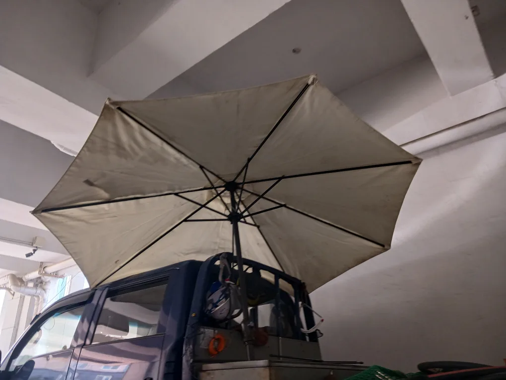 파라솔중고수리해서써야됨부속은있어요