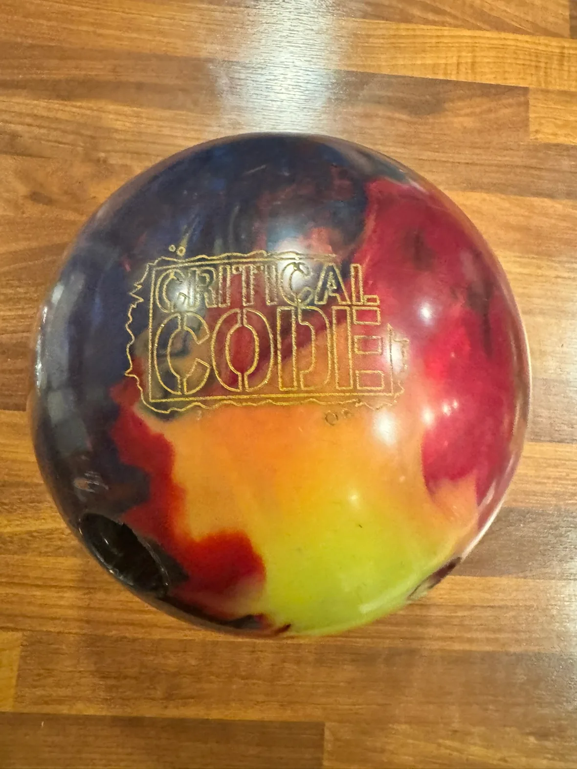 크리티컬 코드 (중고 볼링공)