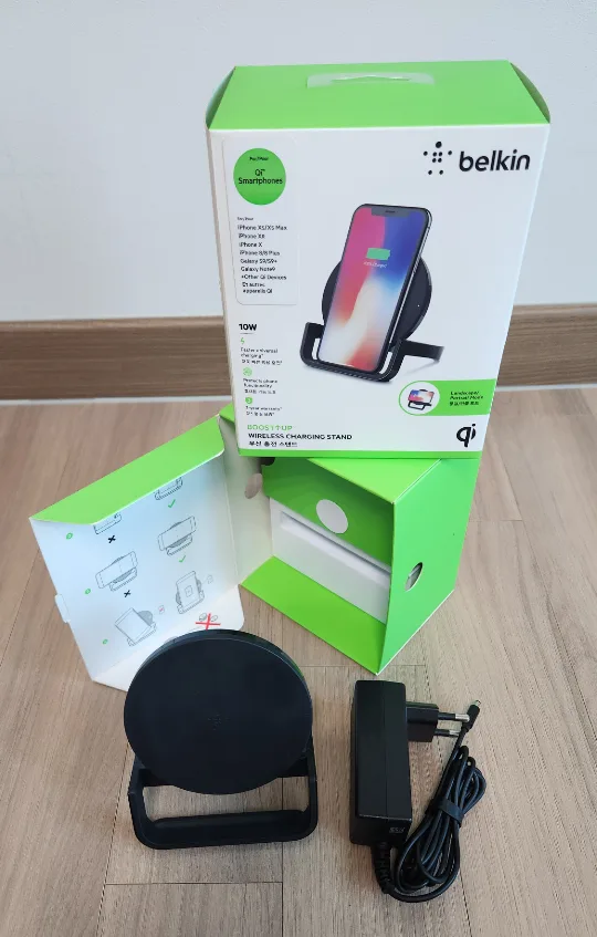 무선충전기입니다