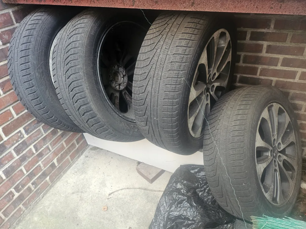 중고 휠스노우타이어  4개