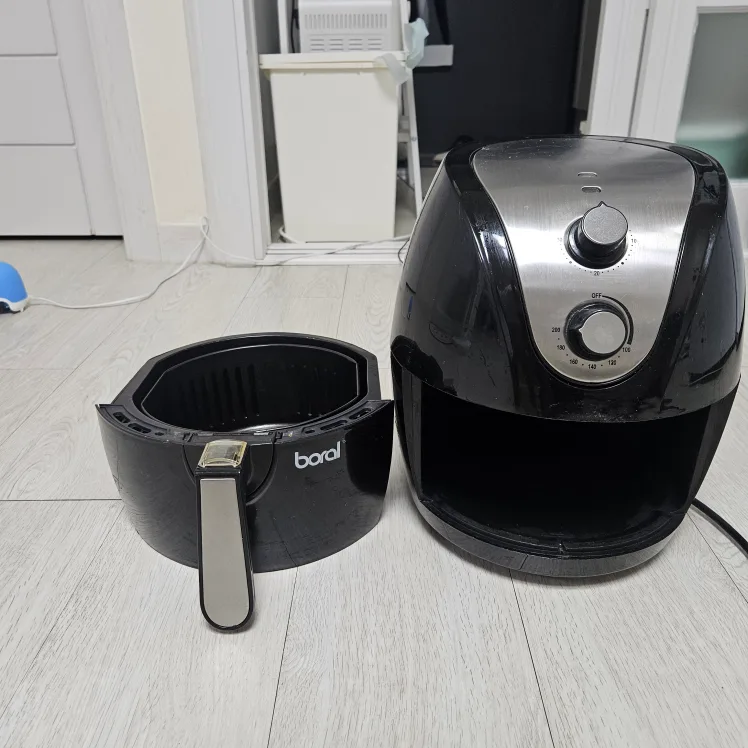 보랄 에어프라이기 3.6L 중고 팝니다
