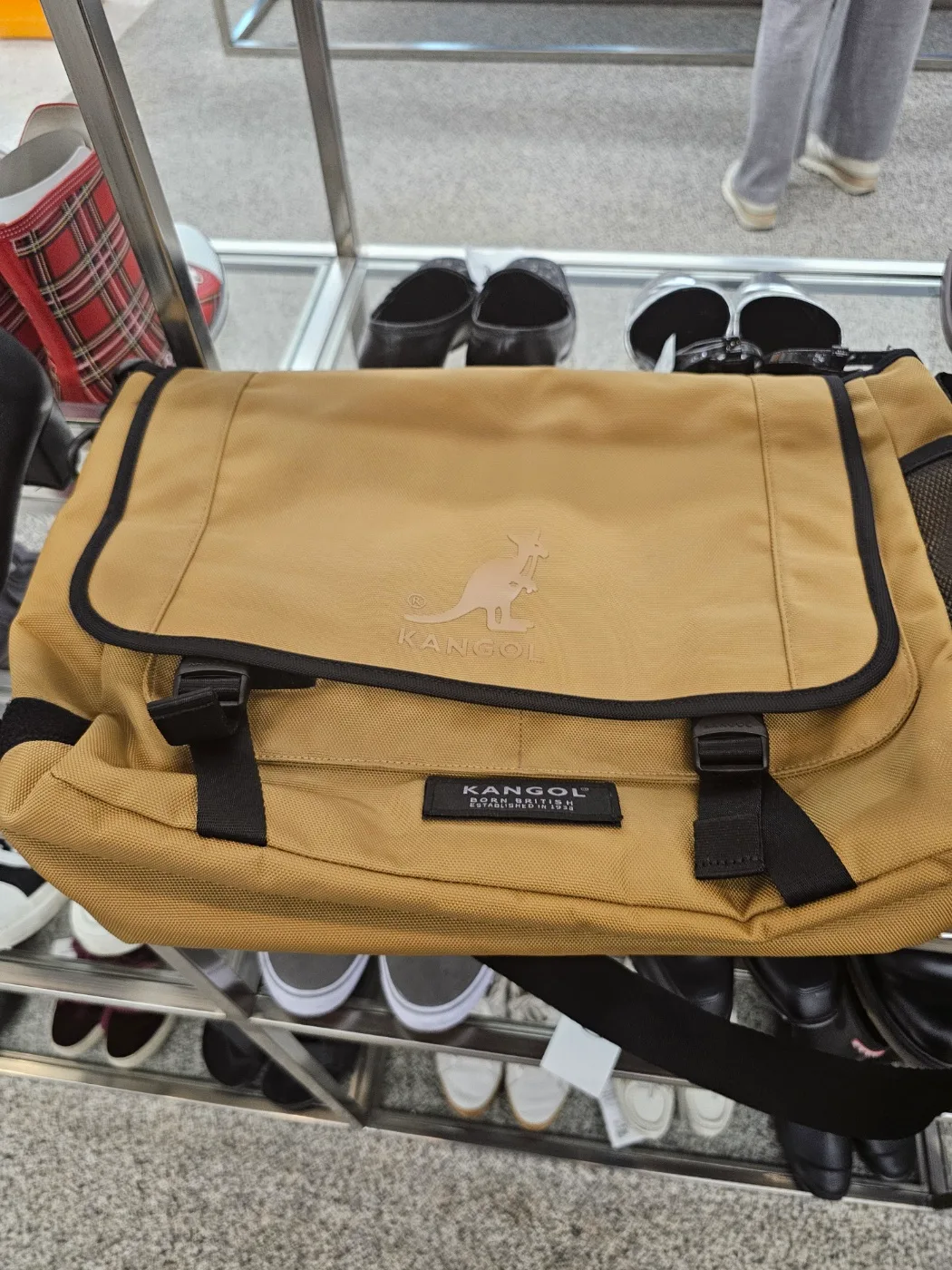 캉골 메신저백(중고)