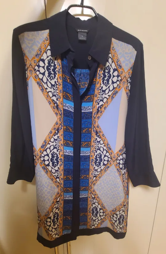 클럽모나코 롱 블라우스 중고