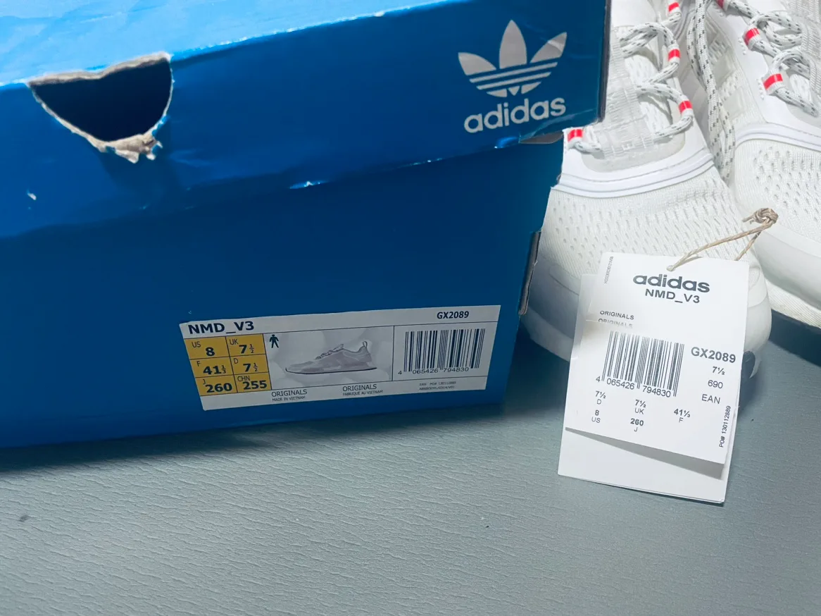 아디다스 nmd v3 상태좋은 중고 팝니다.