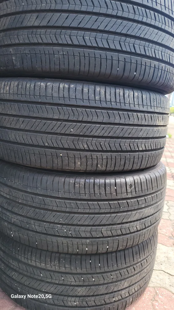 중고타이어 245 45 18