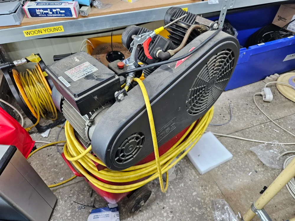 콤프레셔 중고 싸게 처분합니다!!