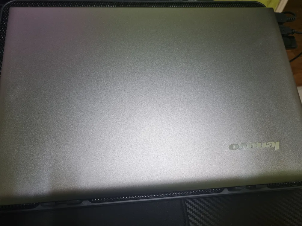 레노버 아이디어패드 u330 처치스크린 a급 중고노트북 2대( 1대판매완료)