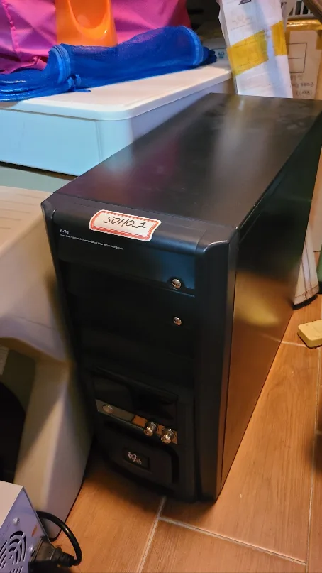g4560, 8GB ram, 160GB ssd, 500GB hdd