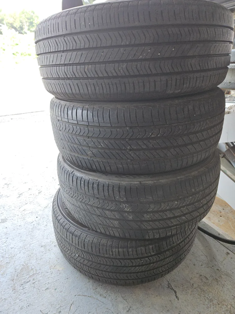 금호 ta51 225 55 17 중고타이어 팝니다