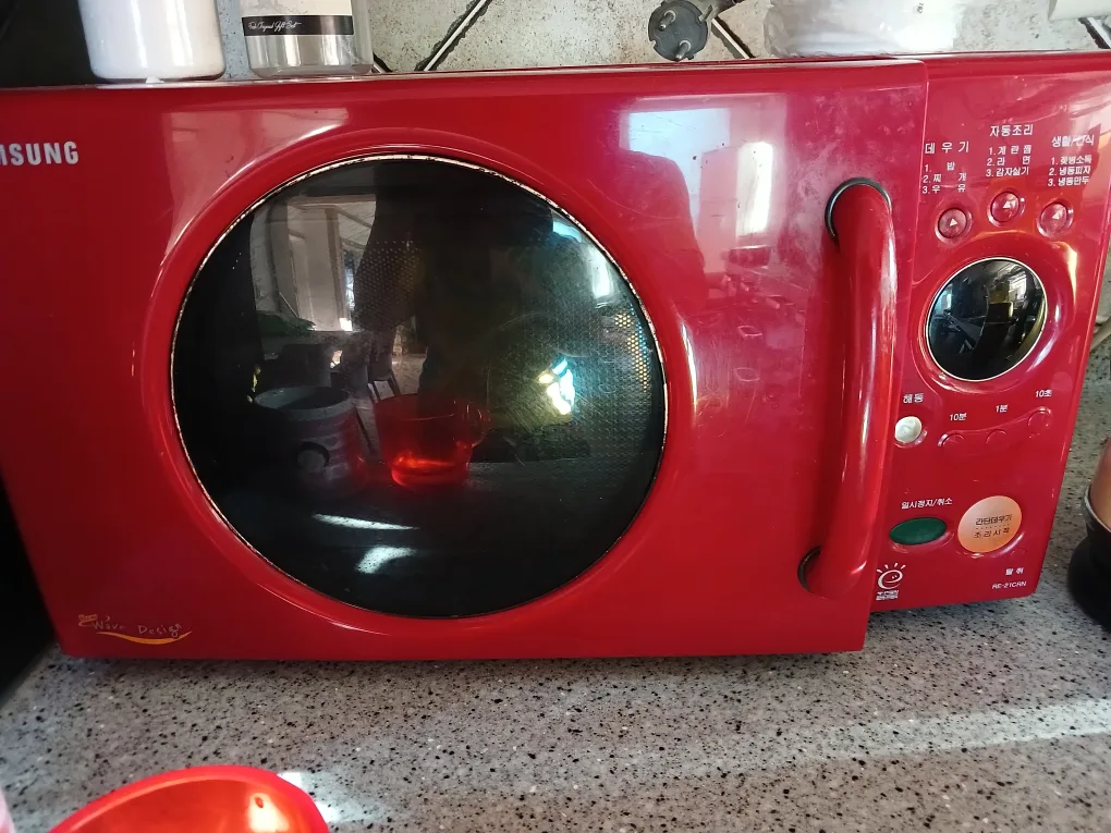 전자렌지. 이사문제로. 내놓습니다 가지로 오셨야됩니다