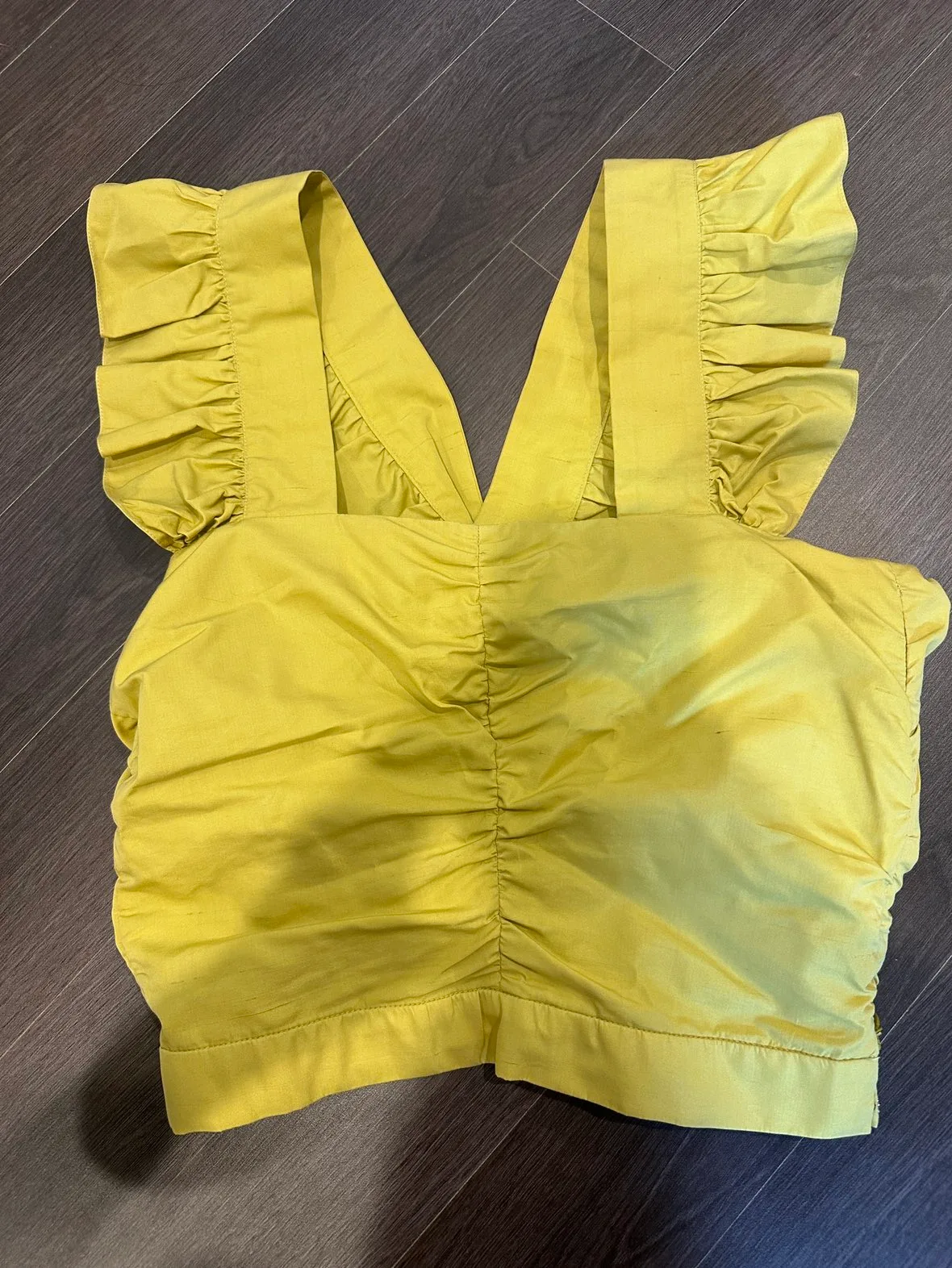 끌로에 크롭 나시 탑 스퀘어넥