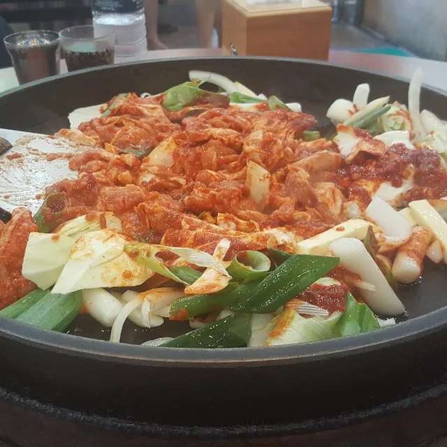 치르치르