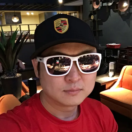 데니스