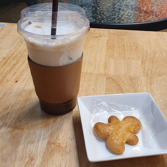 윤유니둘
