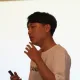 우으