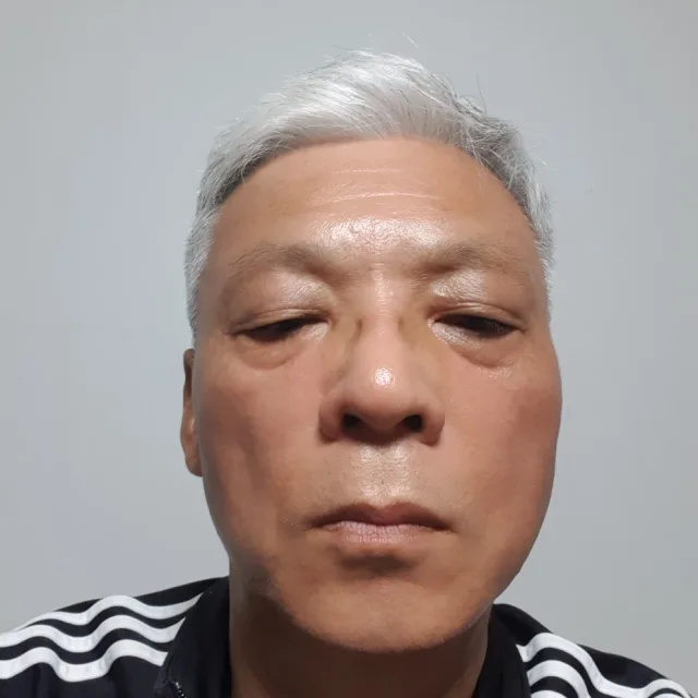 용냄이