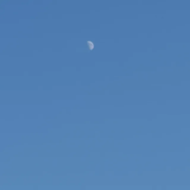 연필