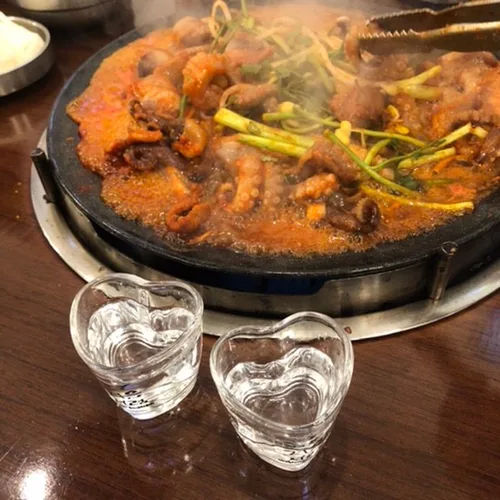 횬이