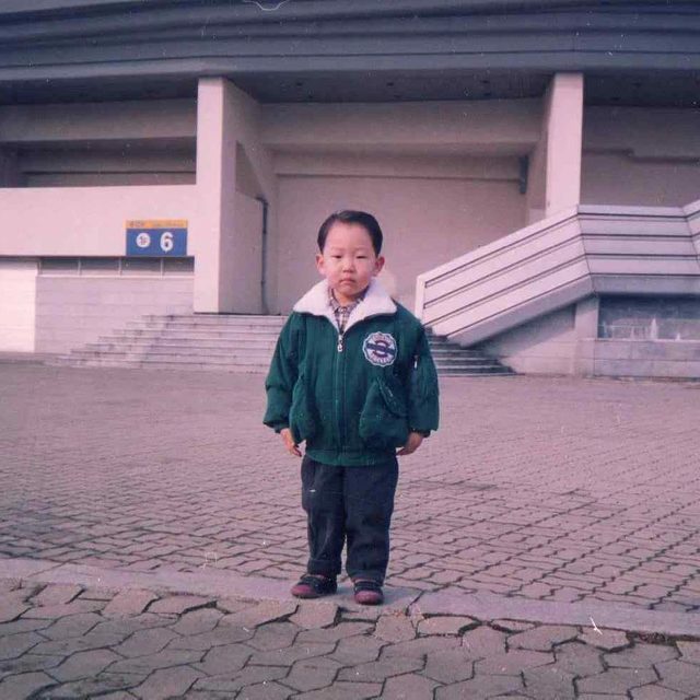 유믕