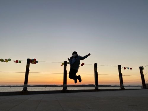 정인