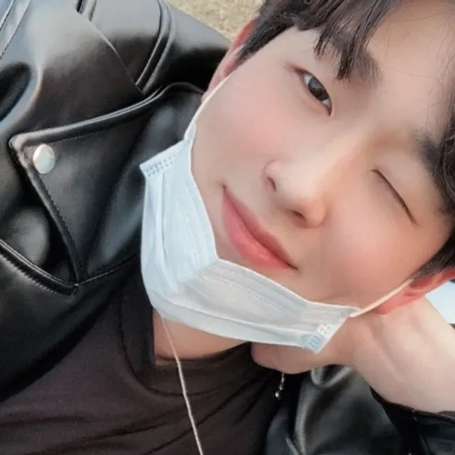 파란벚꽃