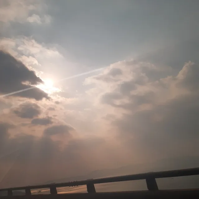 구름낀하늘