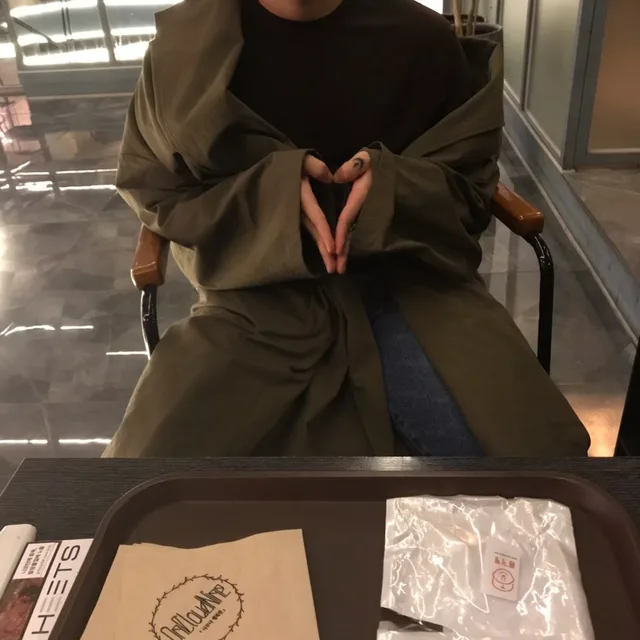 팔아서치킨사머거야딩