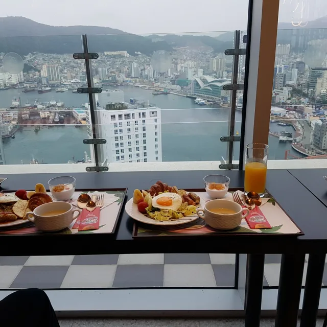 콩반쪽