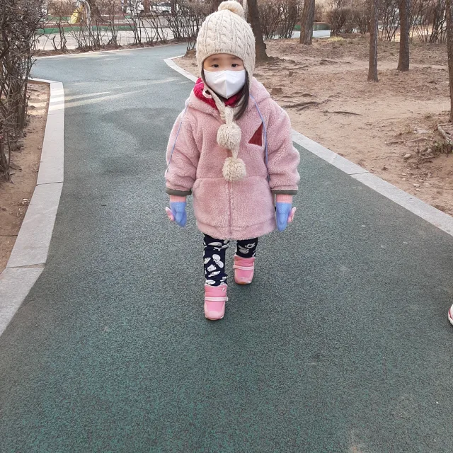 로라