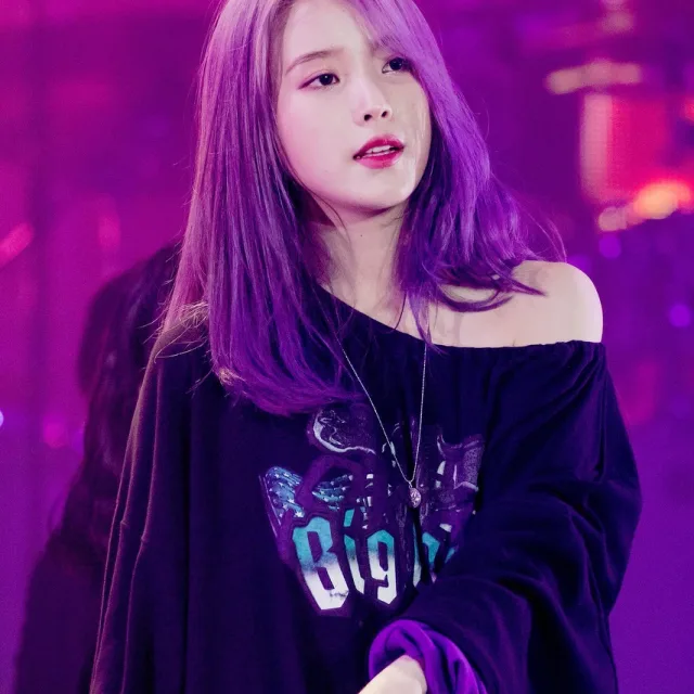 보라