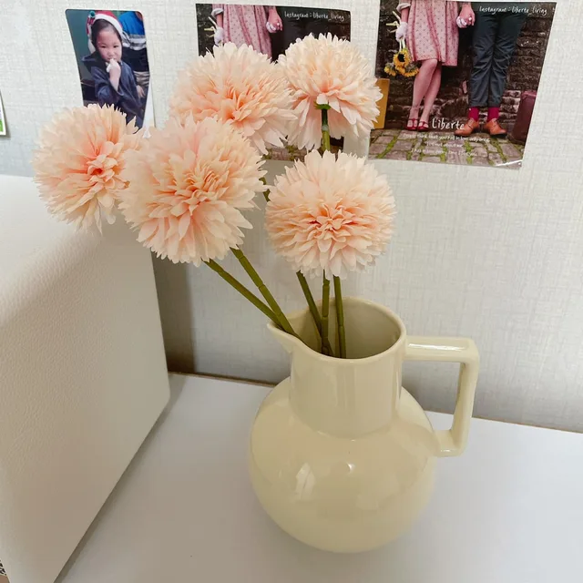연지