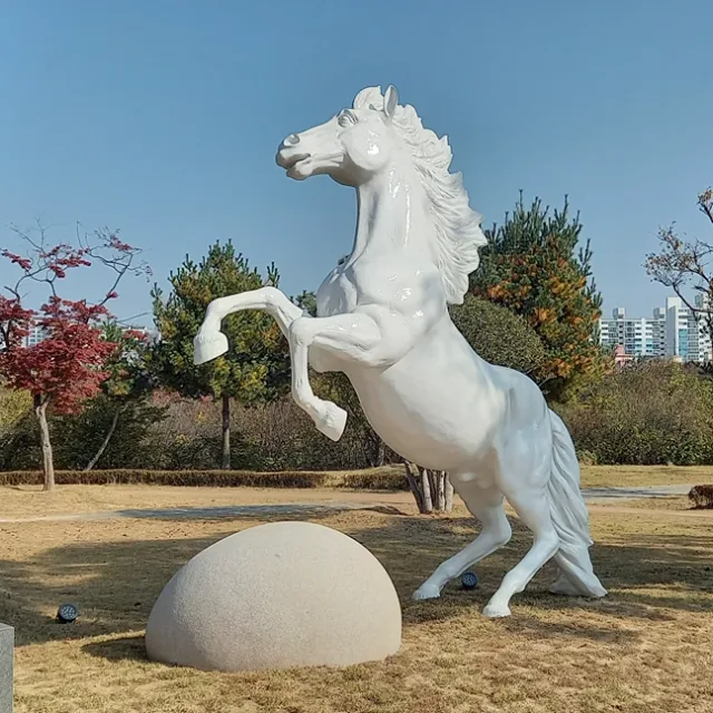 나우