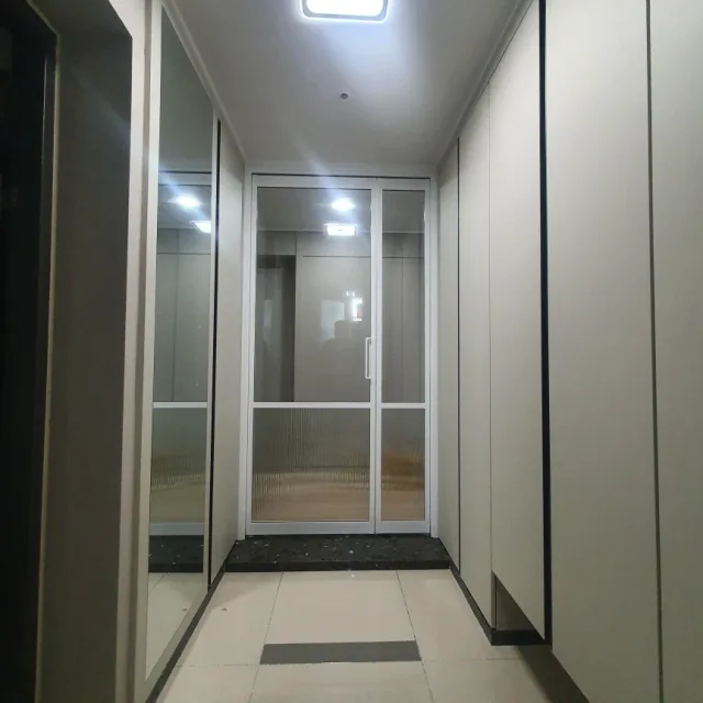 예찬door현관중문