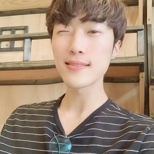 김태경