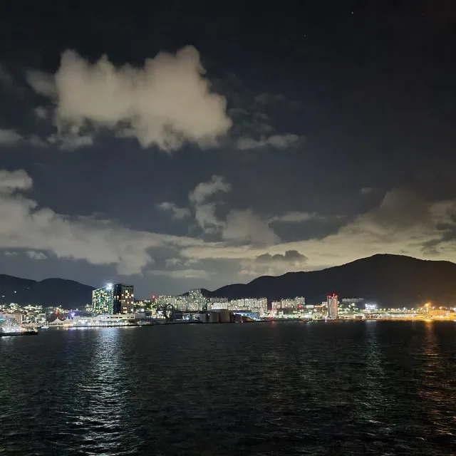 102남