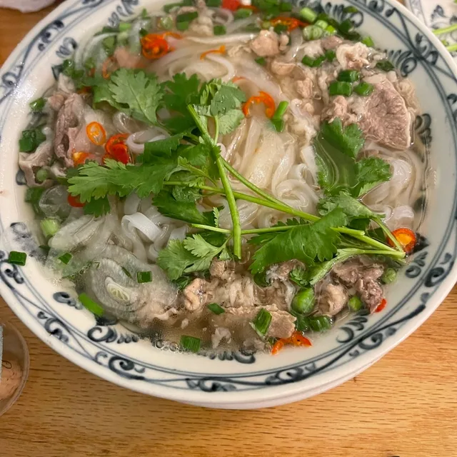 보라