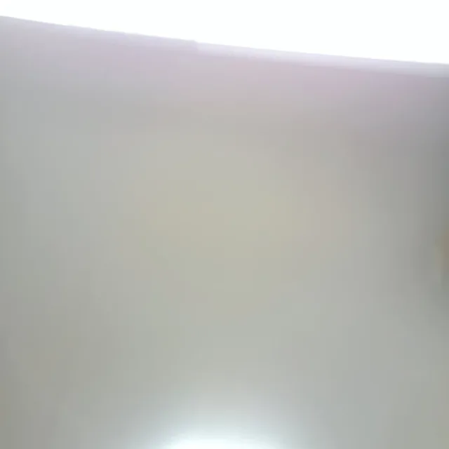 피고니