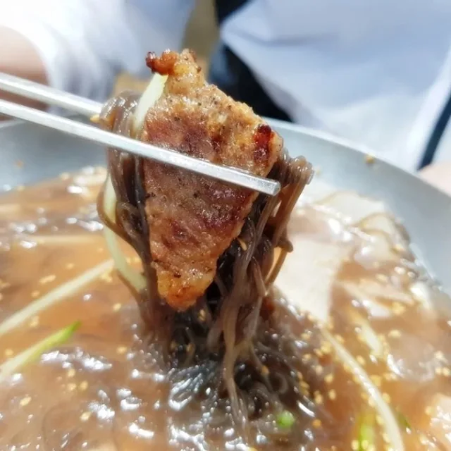물냉면에갈비