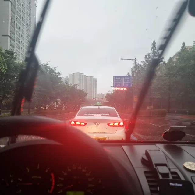 뫄커