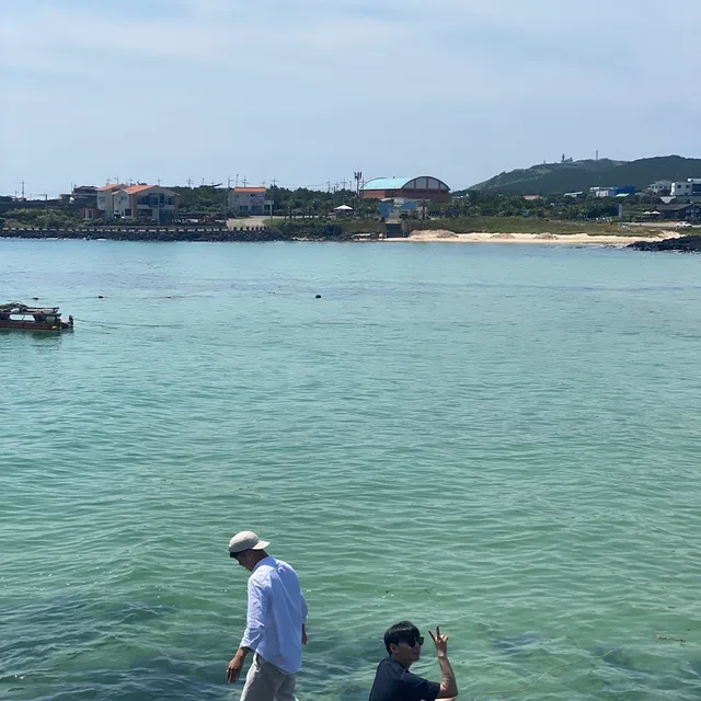 뚜뚭