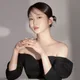 민아