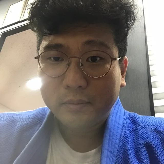 유뚠뚠