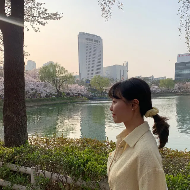 윤쿰이