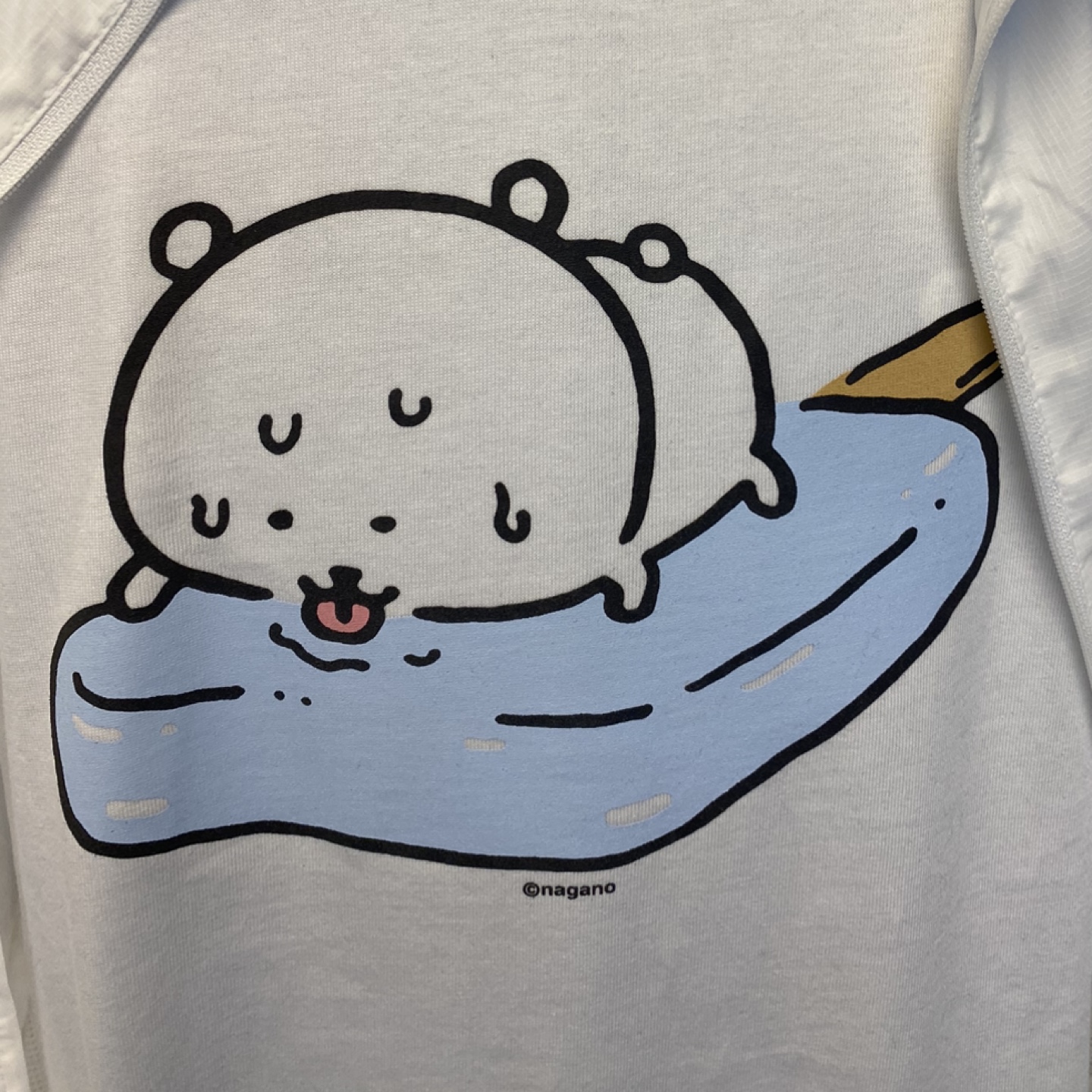 더워죽겠담곰