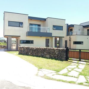 라운드투